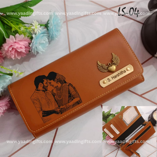Ladies sketch photo wallet - C