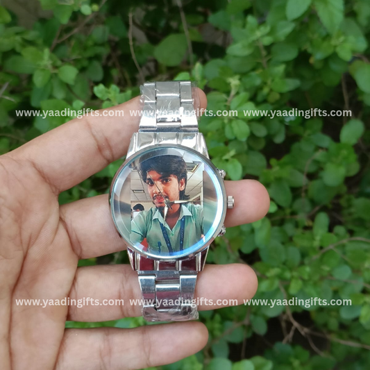 Customised watch with photo