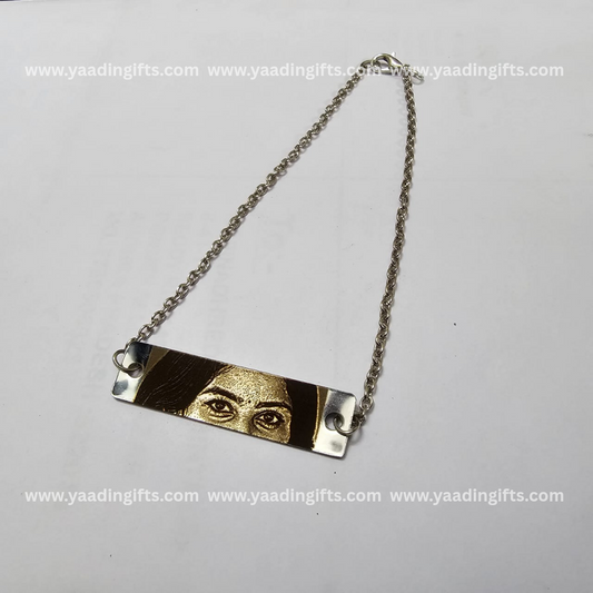 Eye bracelet