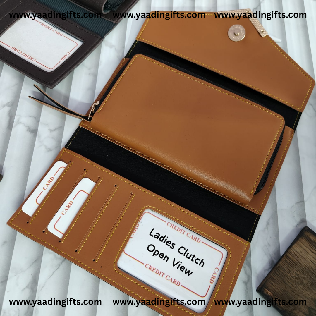 Ladies sketch photo wallet - C