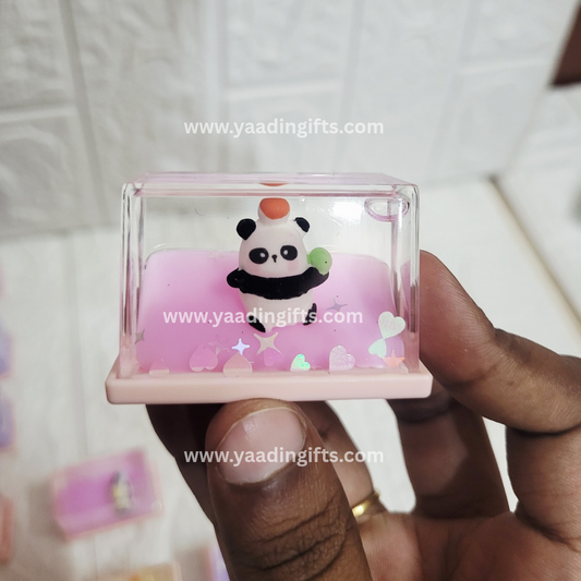 Unsinkable panda