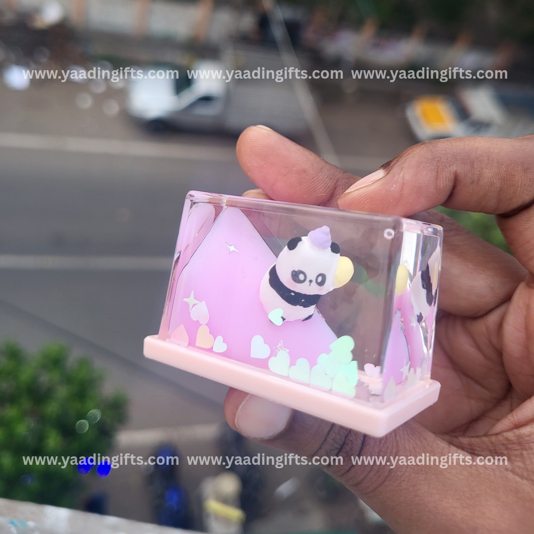 Unsinkable panda