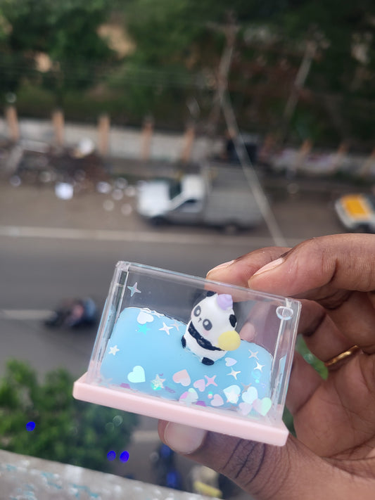 Unsinkable panda